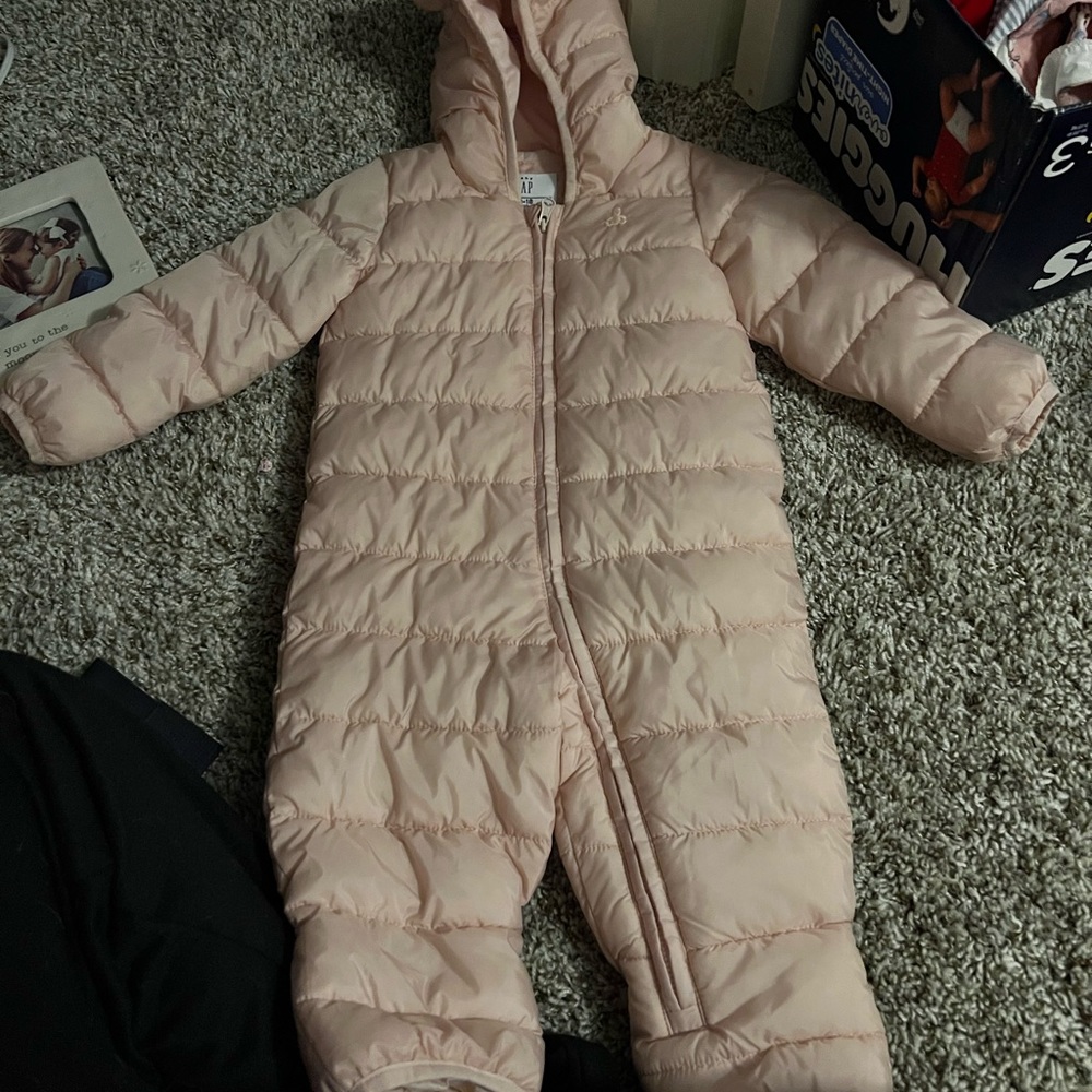 Snow suit by gap